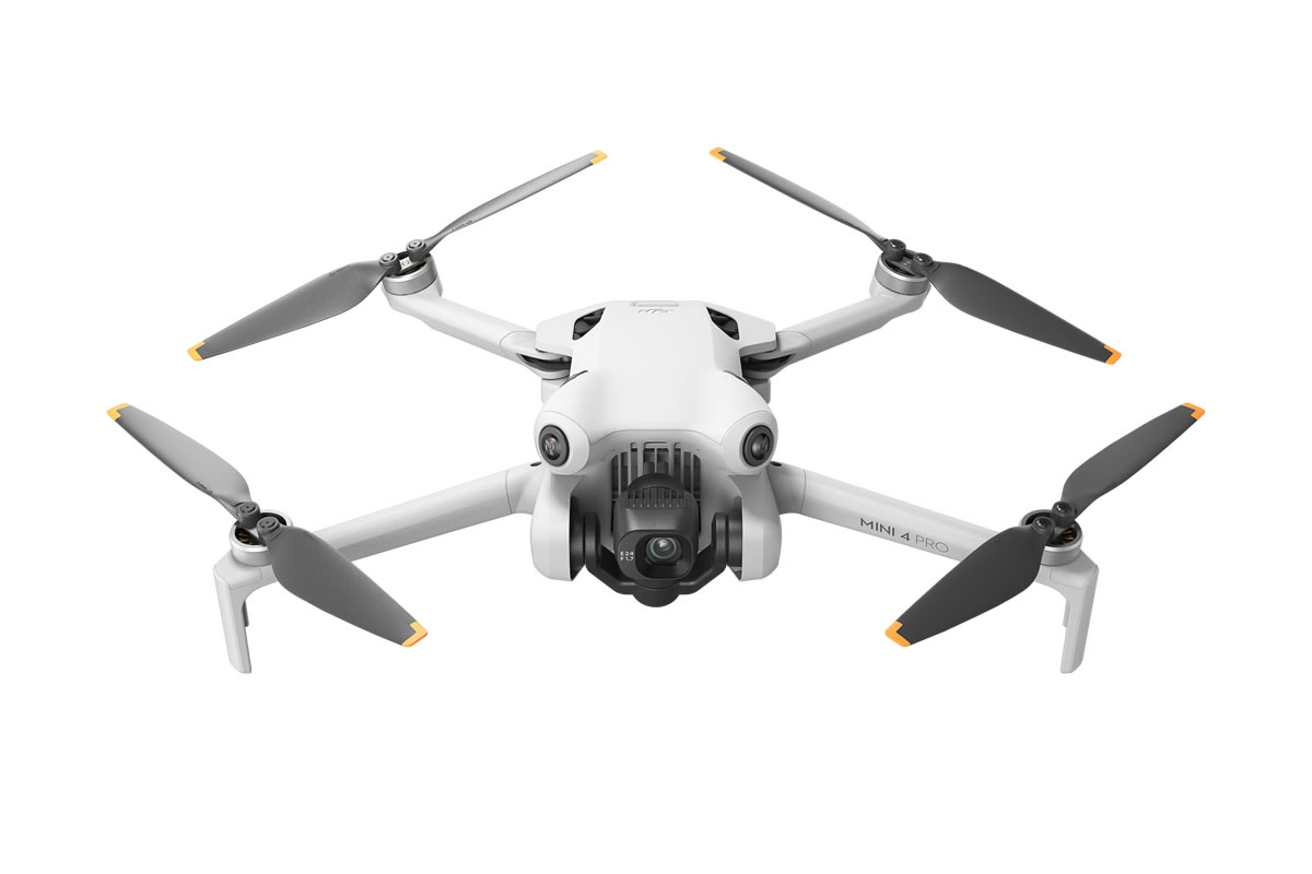 DJI Mini 4 Proは、ミニカメラドローンの中で最高レベルの品質を誇ります。パワフルなイメージング性能、全方向障害物検知機能、新たなマニュアルモードに対応したActiveShots 360°、プロでもビギナーでも楽しめるドローンとなっています。